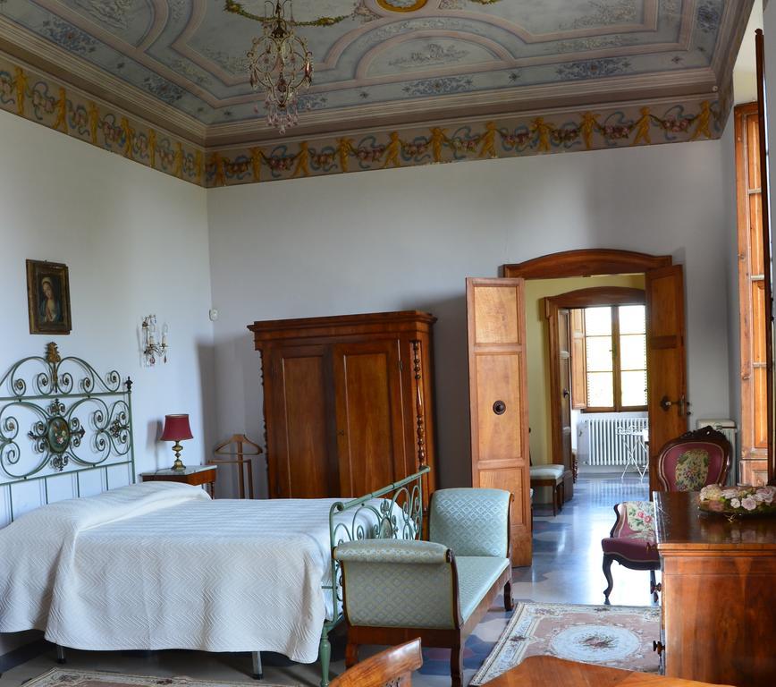Villa Montanari Rosati Порто Сан Джорджио Екстериор снимка