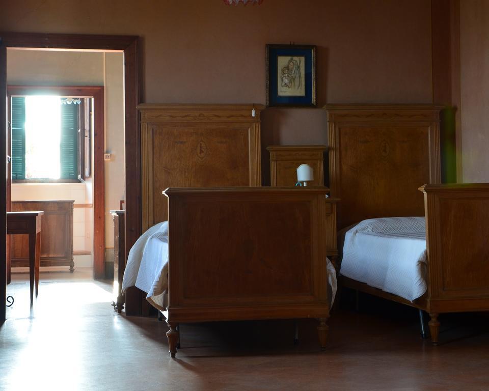 Villa Montanari Rosati Порто Сан Джорджио Екстериор снимка