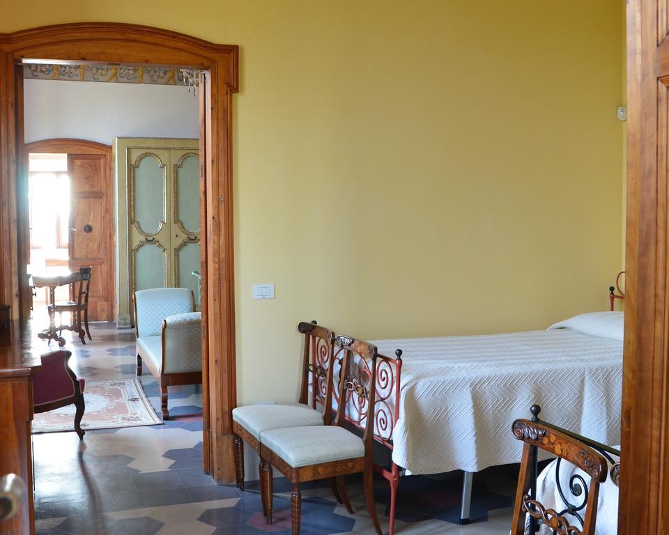 Villa Montanari Rosati Порто Сан Джорджио Екстериор снимка